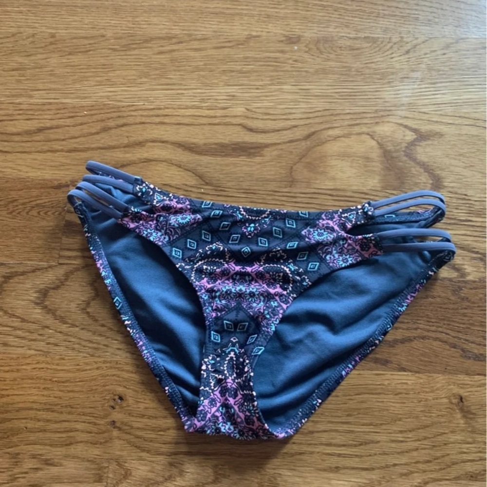 new bikini bottoms